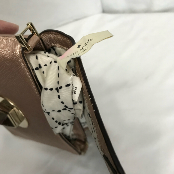 Kate Spade Newbury Lane Sally Crossbody in Rose Gold GUC - Picture 5 of 6